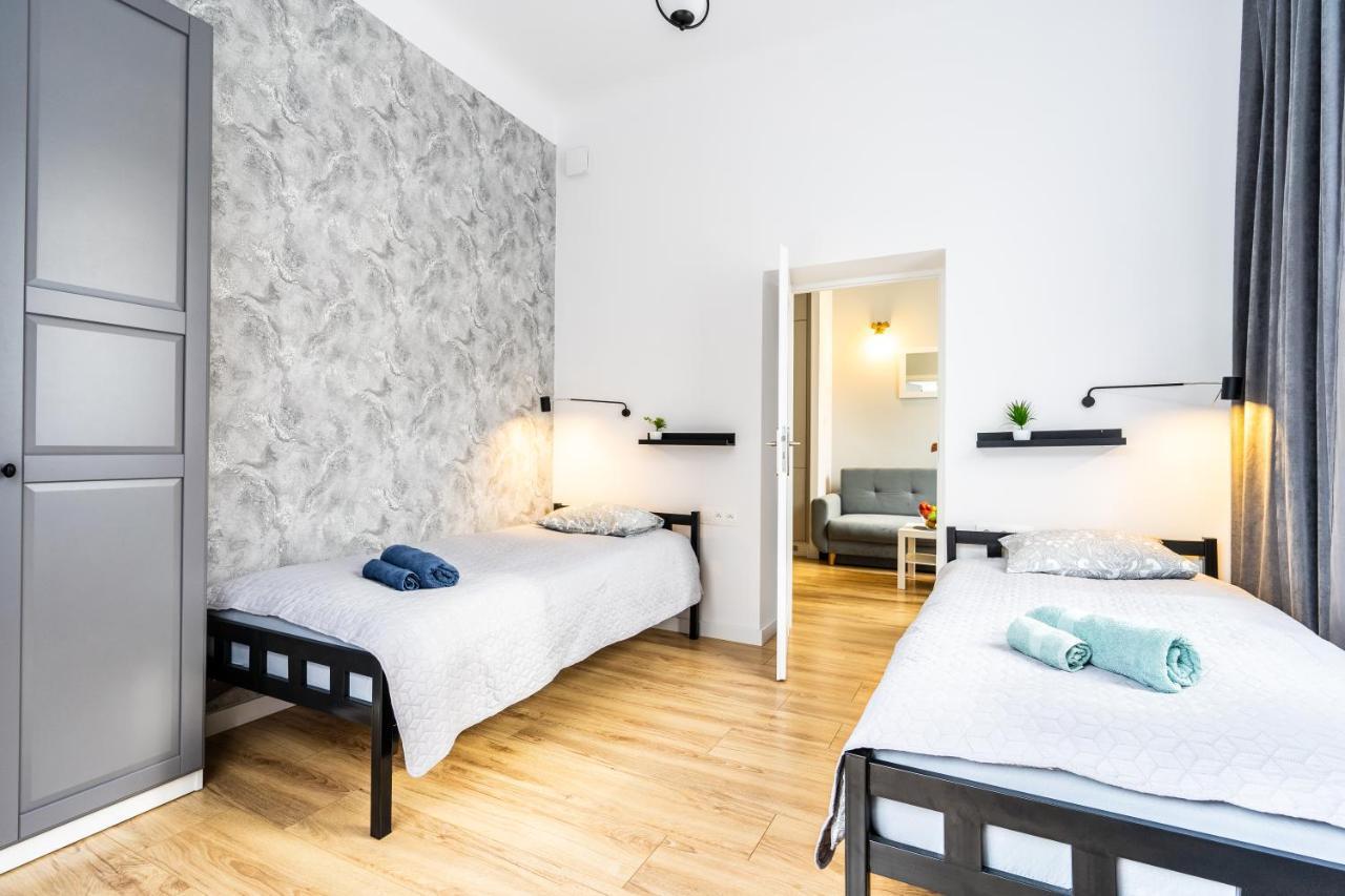 Pod Arkadami Apartment Varşovia Exterior foto