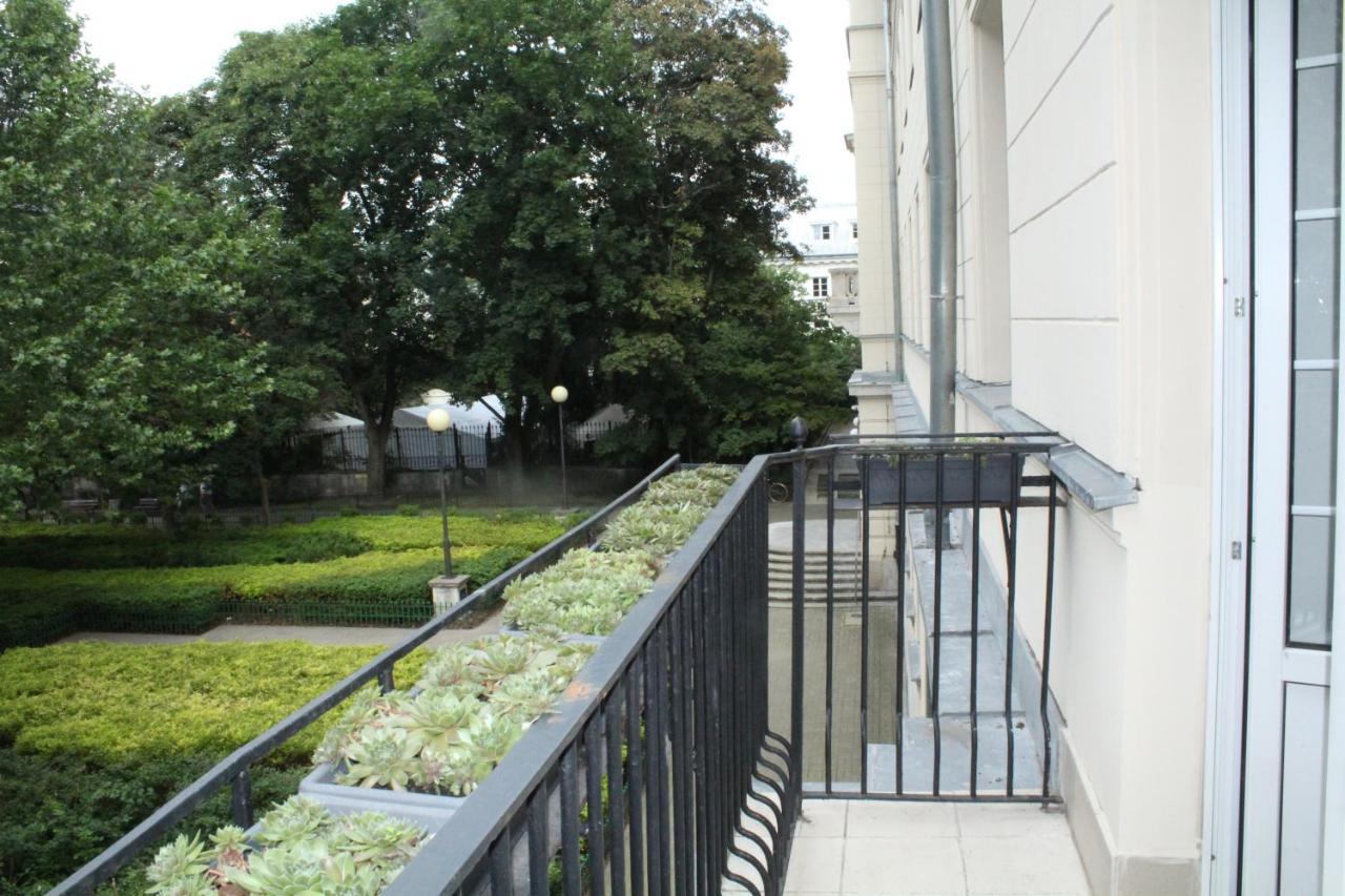 Pod Arkadami Apartment Varşovia Exterior foto